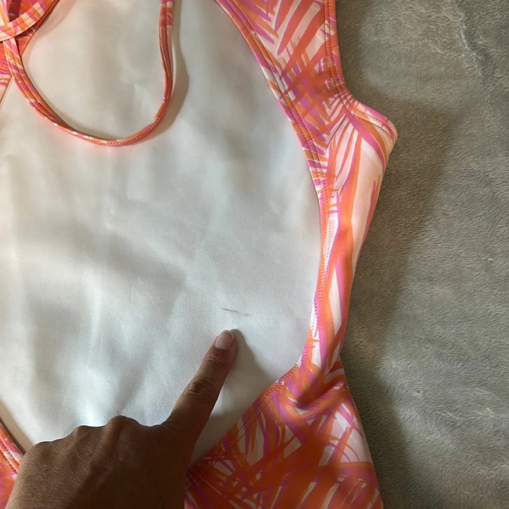 Jolyn x Eryn, Leilani surf suit, size small - Picture 3 of 4